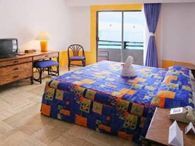Hôtel El Pueblito Beach à Cancún Extérieur photo